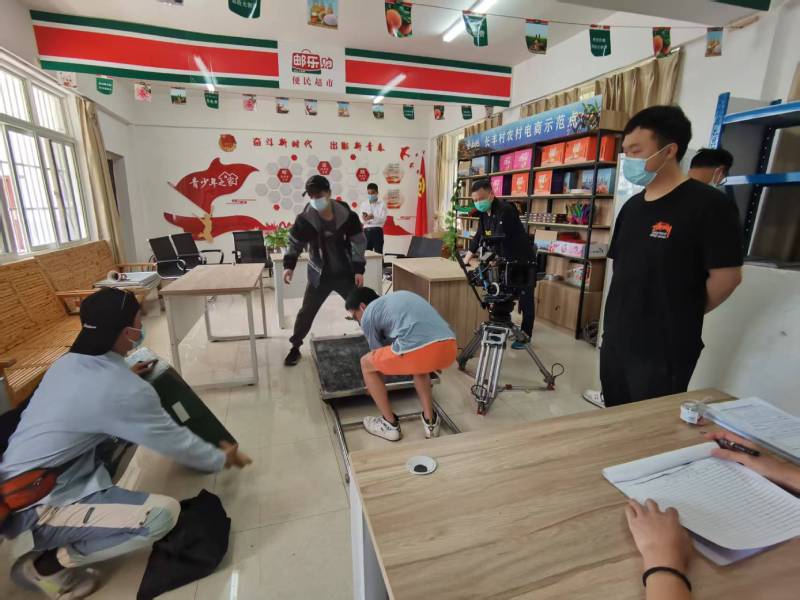 追星女孩心理学分析报告：屏山县广告片拍摄公司揭秘饭圈应援式传播逻辑